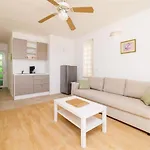 By The Sea - 5585 Apartment Crikvenica